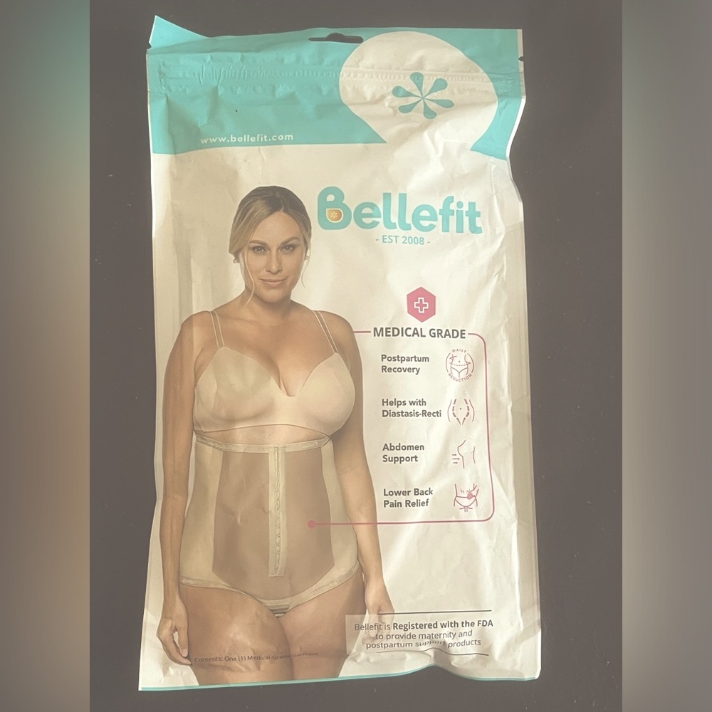 Bellefit front zipper size M
Postpartum corset, never opened